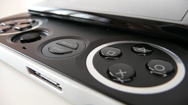 Sony stopping production of the PSPgo