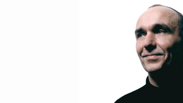 Molyneux: The next Xbox should be a games first console