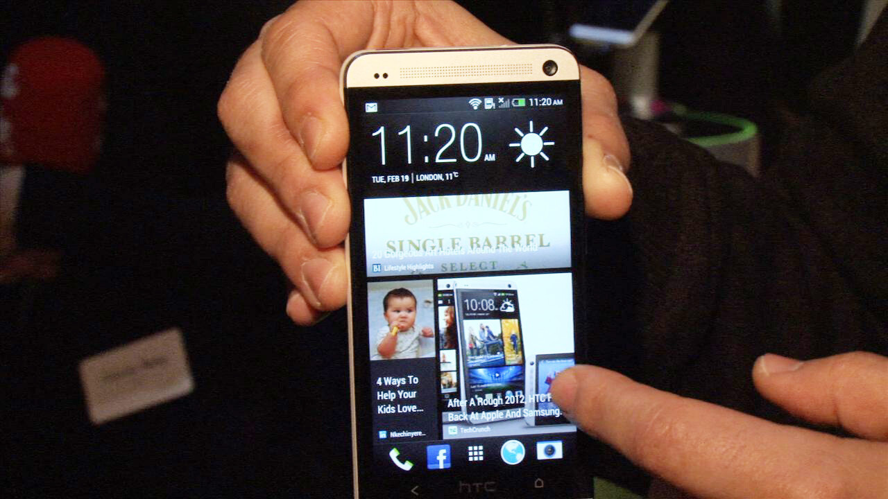 HTC ONE Review 6