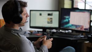 Does Party Chat Make Things Better Or Worse? - 2014-07-10 16:09:53