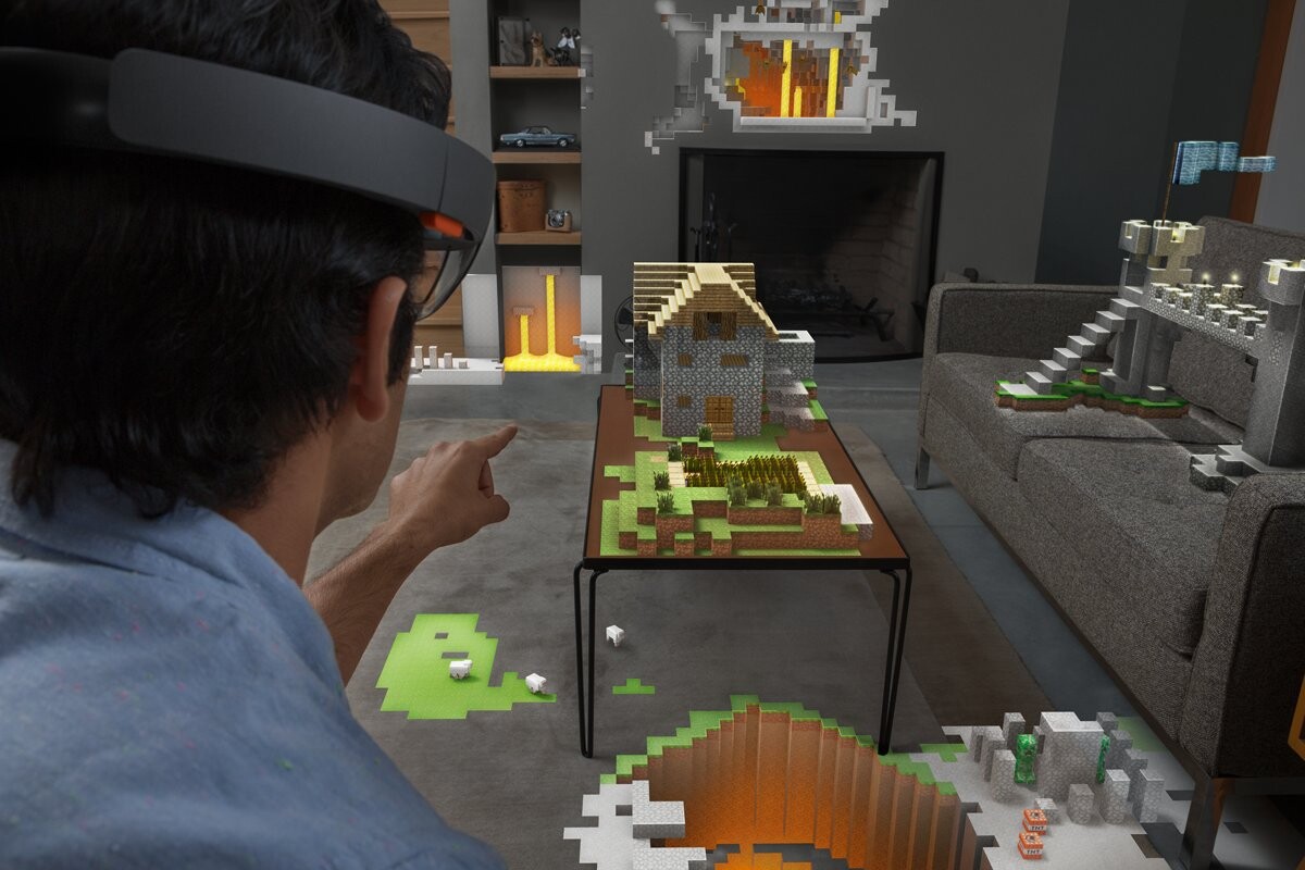 hololensinsert1