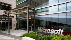 Microsoft Q1 Report: Xbox sales down 17% - 2015-10-22 17:27:45