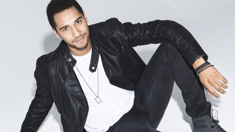 From Pirate to Wizard: An interview with Elliot Knight