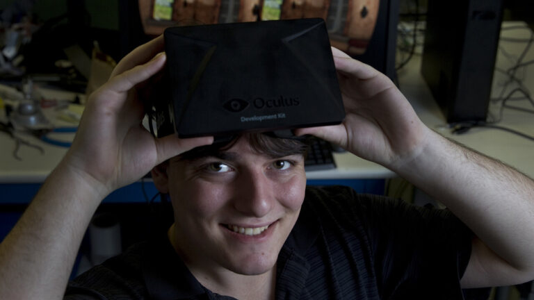 Palmer Luckey Further Clarifies Oculus Price Point