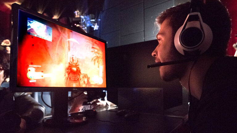 Cineplex Gambles on eSports in a Big Way