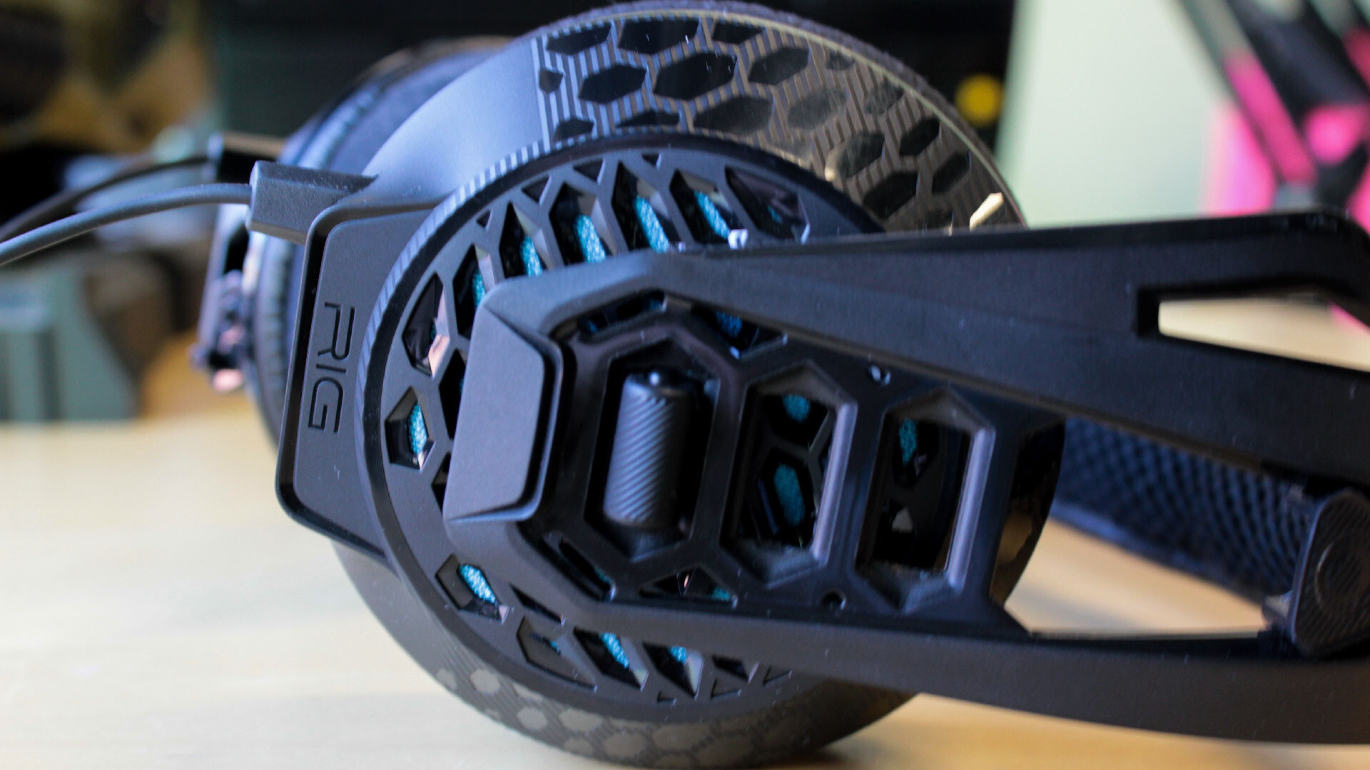 Plantronics RIG 500E (Hardware) Review 4
