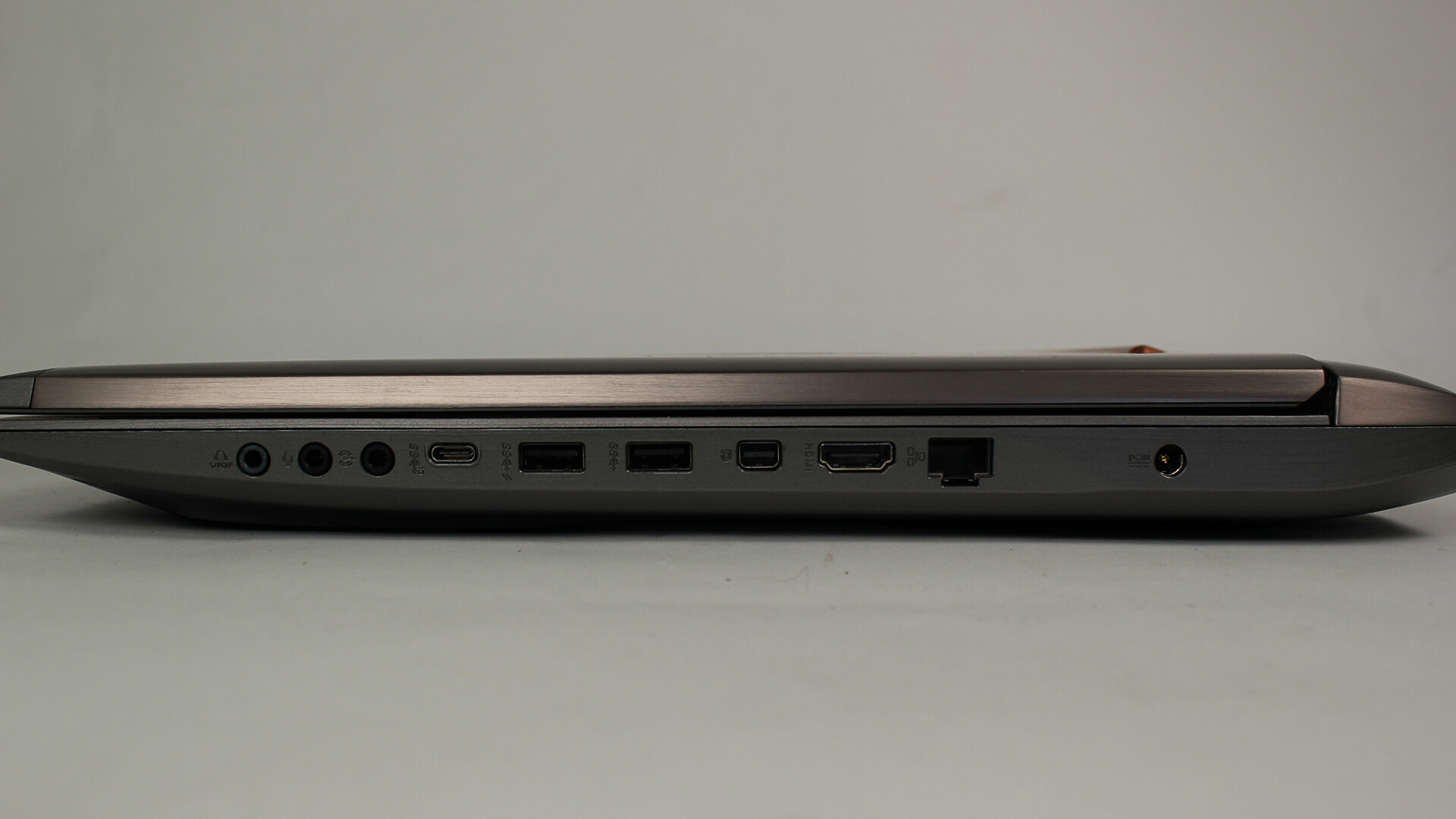 Asus Rog G752Vt-Dh72 (Laptop) Review 4