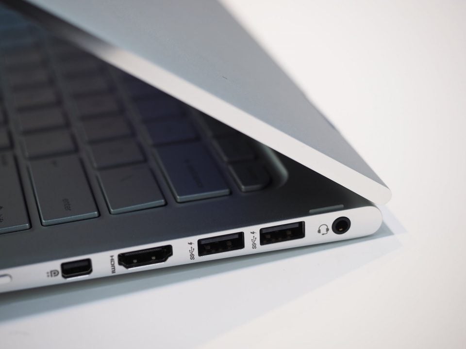 Hp Spectre Pro X360 G1(Hardware) Review 6