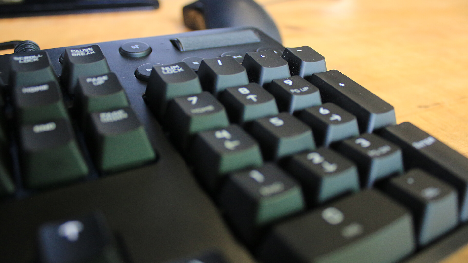 Logitech G610 Orion Brown (Hardware) Review 12