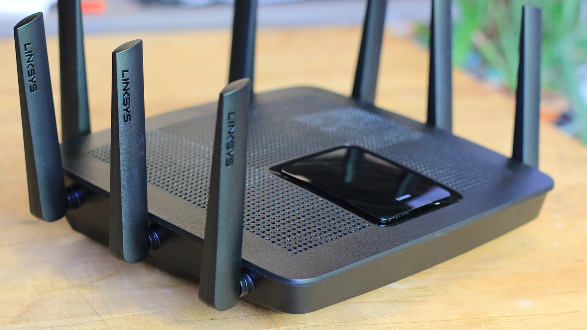 Linksys EA9500 MU-MIMO Router (Hardware) Review 6