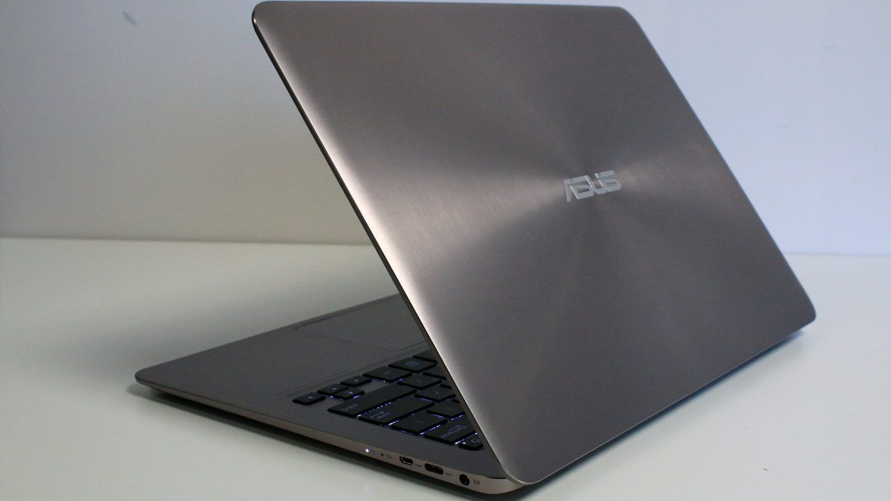 ASUS Zenbook UX305UA (Hardware) Review 1