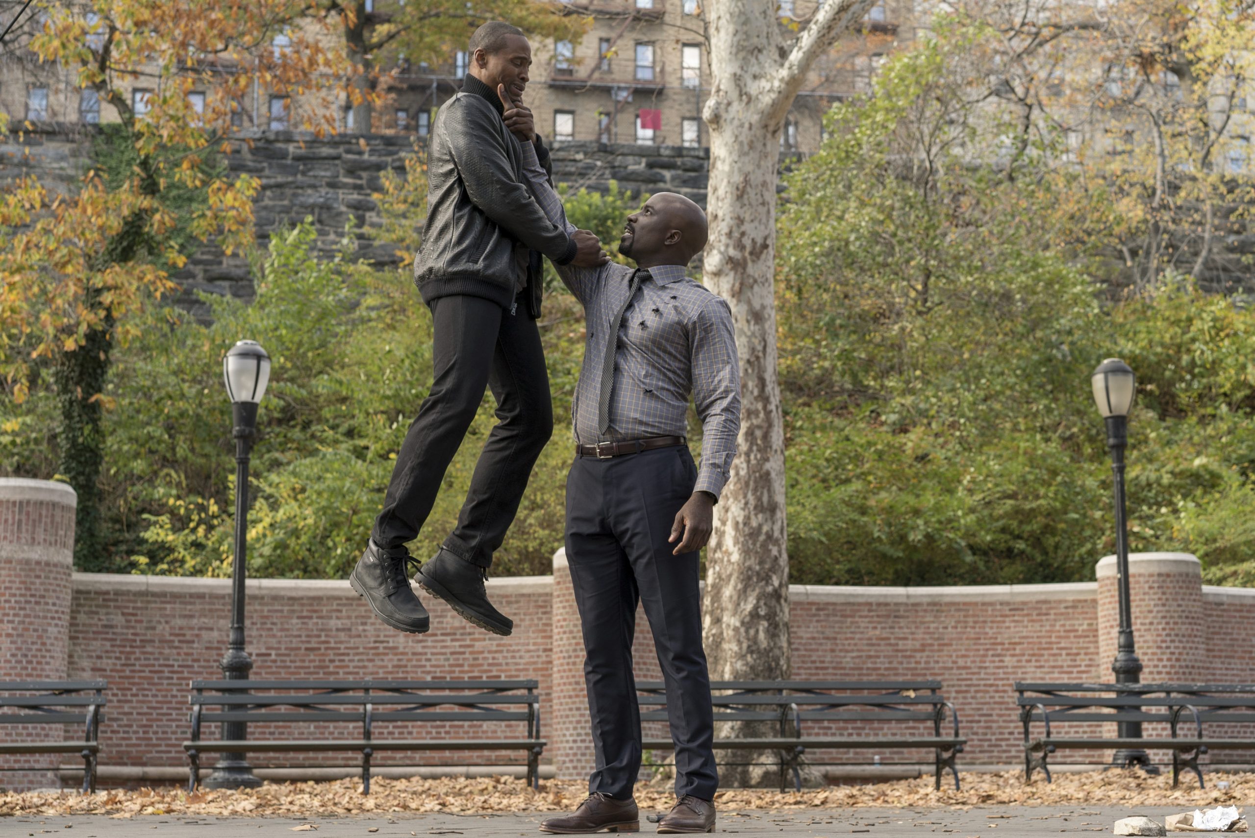 Luke Cage (Tv) Review 6