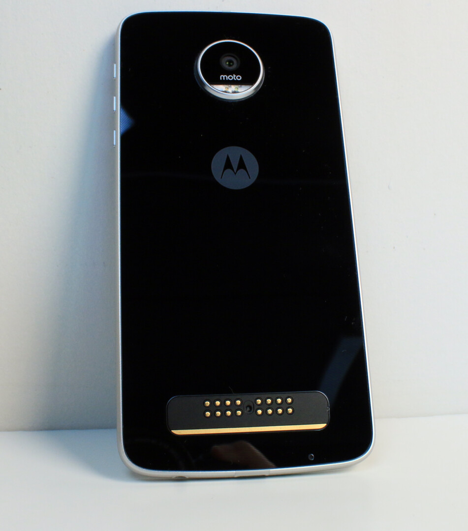 Moto Z Play (Hardware) Review 1