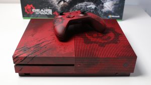 Unboxing the Gears of War 4 Xbox One S 1