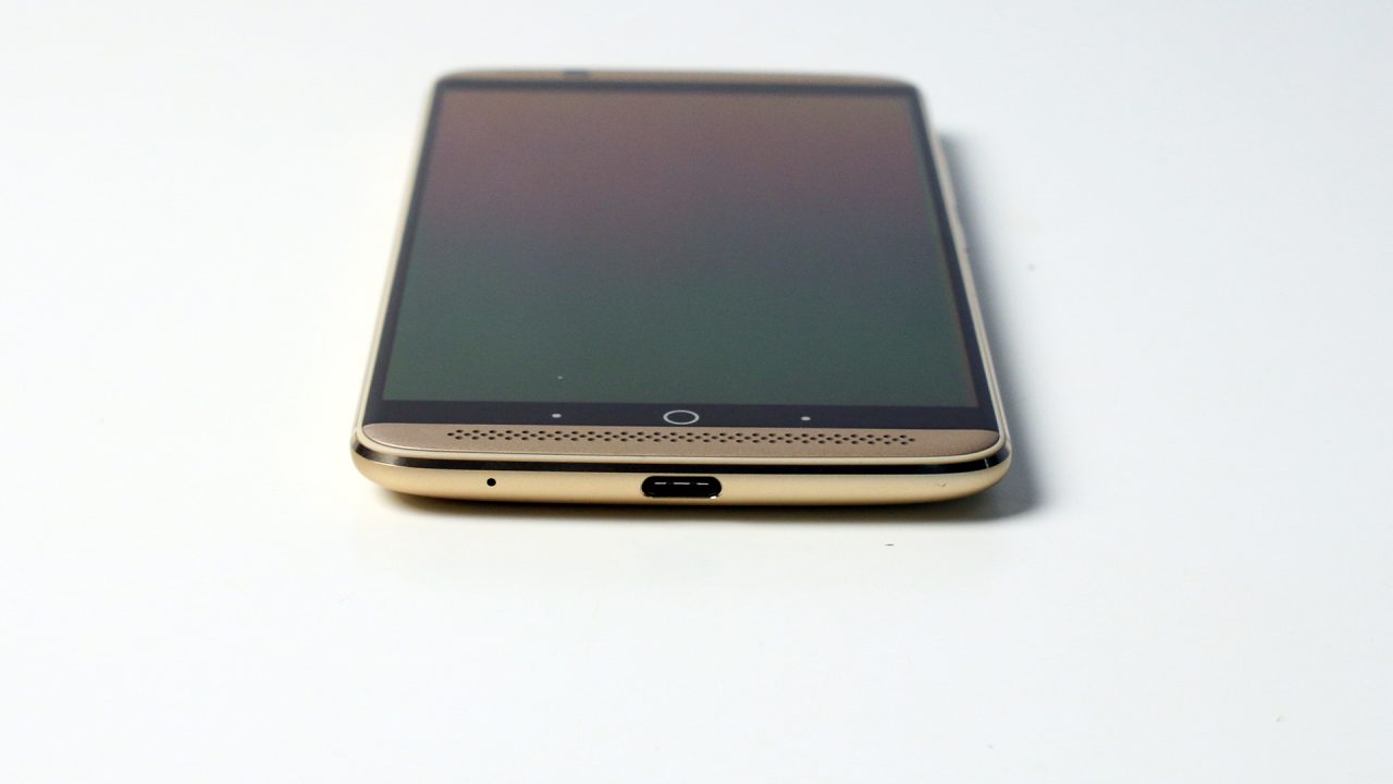 Zte Axon 7 (Phone) Review 4