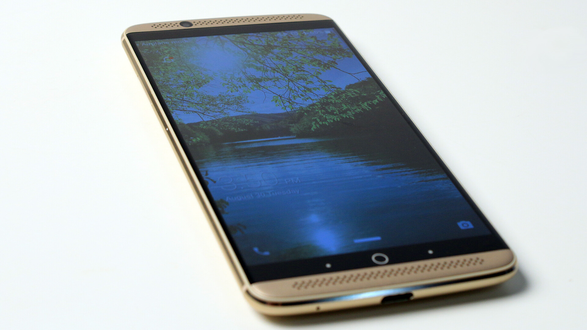 ZTE Axon 7 (Phone) Review