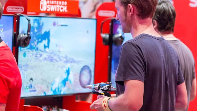 Nintendo Shares Fall Even Further In Super Mario Run’s First Week