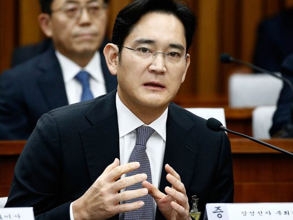 Vice Chairman of Samsung Lee Jae-yong Arrested 1