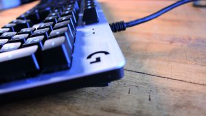 Logitech G413 Silver Hardware Review 1