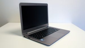 ASUS Zenbook UX305UA (Hardware) Review 1