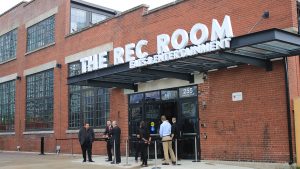 The Rec Room: Toronto'S New Arcade With Ghostbusters Vr Experience Cineplex Brings Arcade And Dining To Toronto Downtown