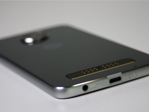 Moto Z Play (Hardware) Review 1