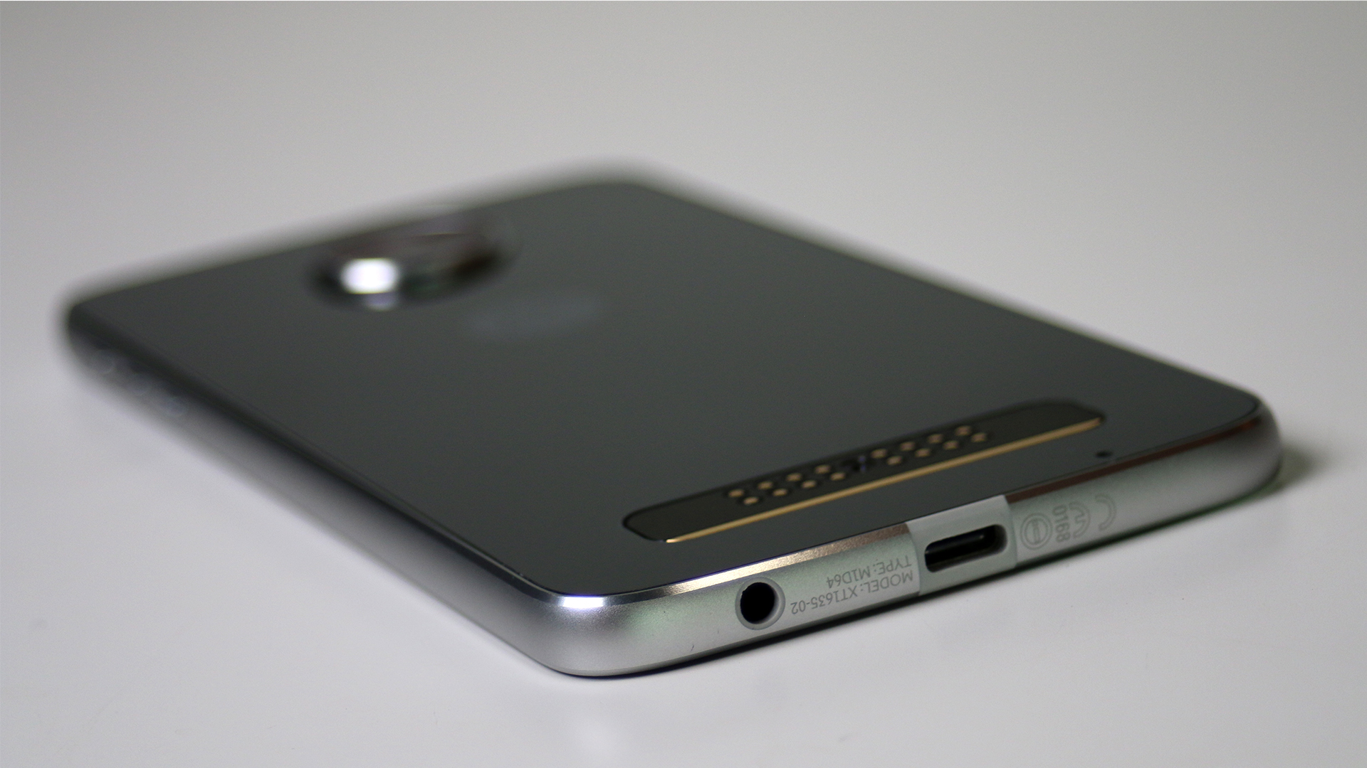 Moto Z Play (Hardware) Review 1