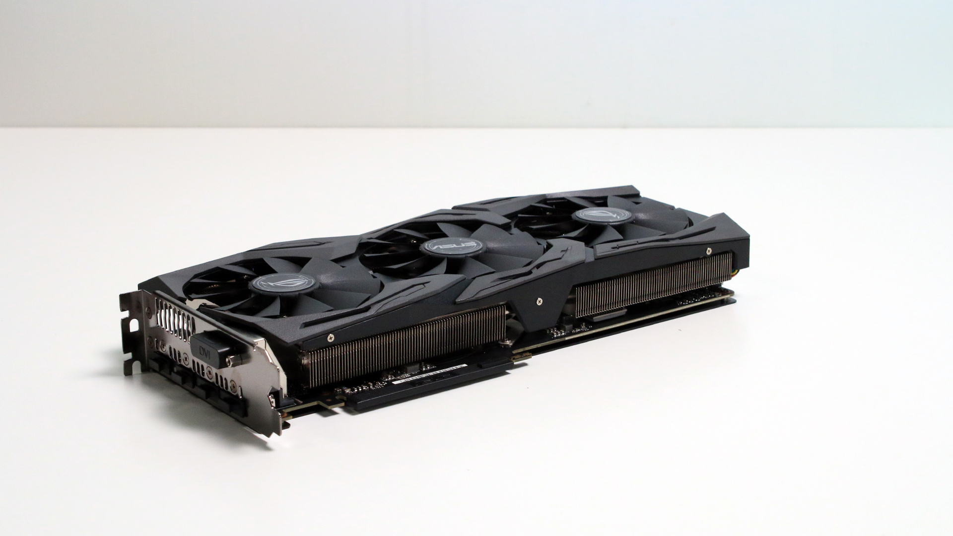 NVIDIA GeForce GTX 1080 STRIX (Hardware) Review 2