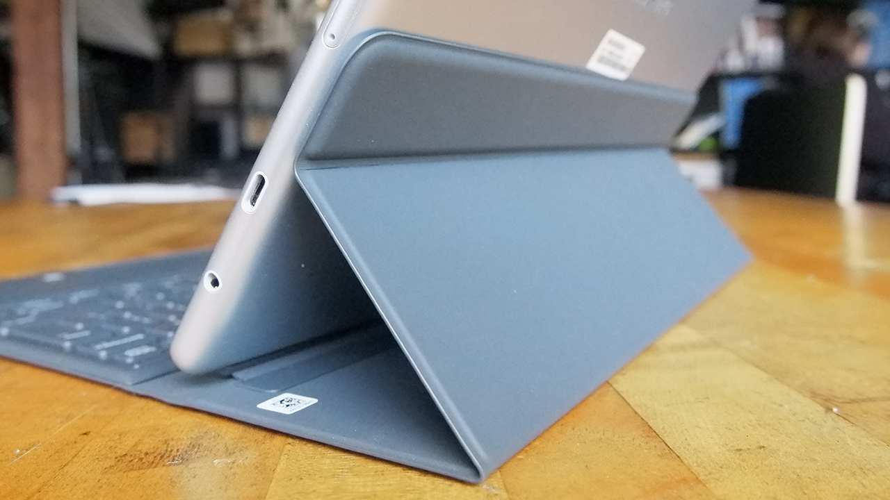 Samsung Galaxy Book Review - A Great Companion 4
