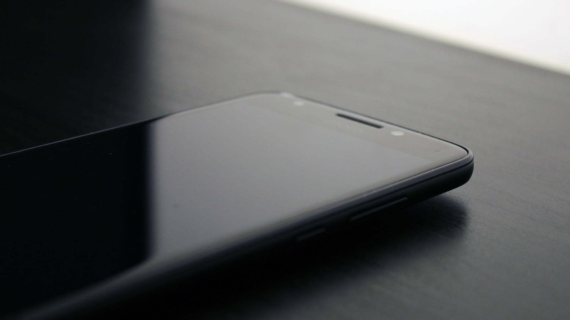 Moto E4 (Smartphone) Review Moto E4 Review: The Most Basic For The Lowest Price 3
