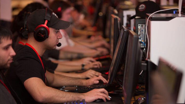 AMD Extravalanza Descends on Toronto