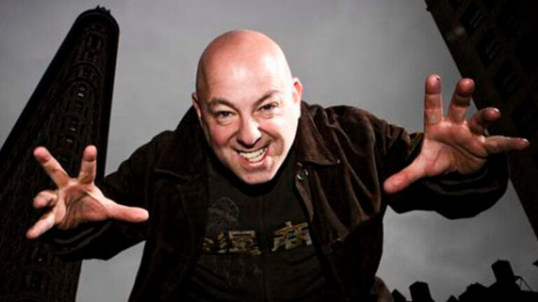 DC Comics Nabs Renowned Writer Brian Michael Bendis