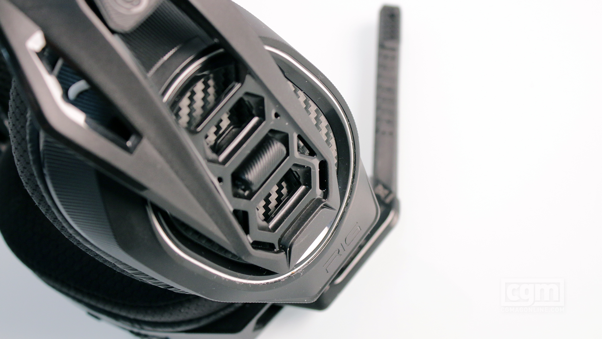 Plantronics RIG 800LX Headset Review- Dolby Atmos Approved 8