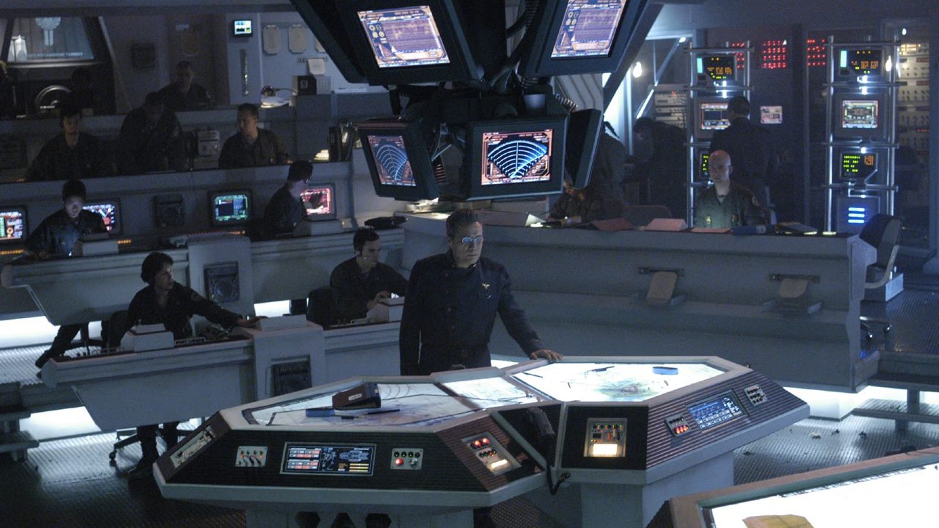Battles In Vacuum: Galactica Vs. Enterprise-D 3