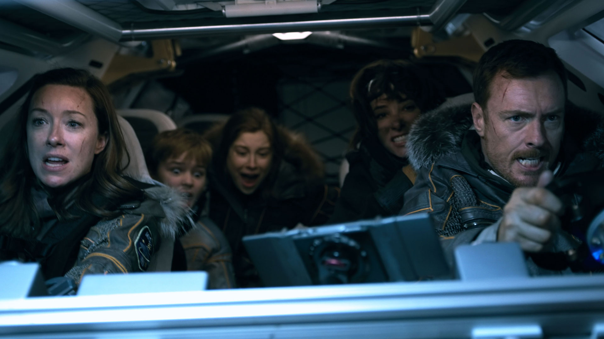 Lost In Space Season 1 Review 6