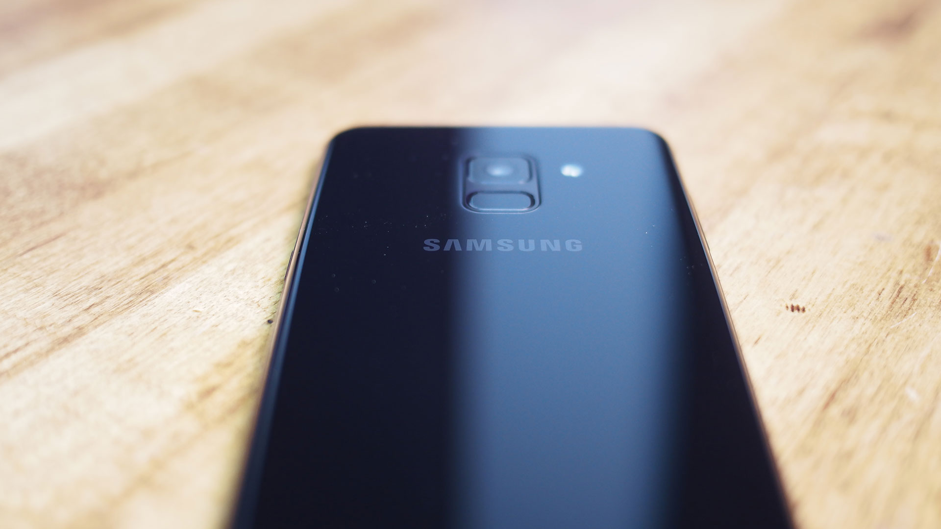 Samsung Galaxy A8 (2018) Review 2