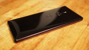 Sony Xperia XZ2 Review 4