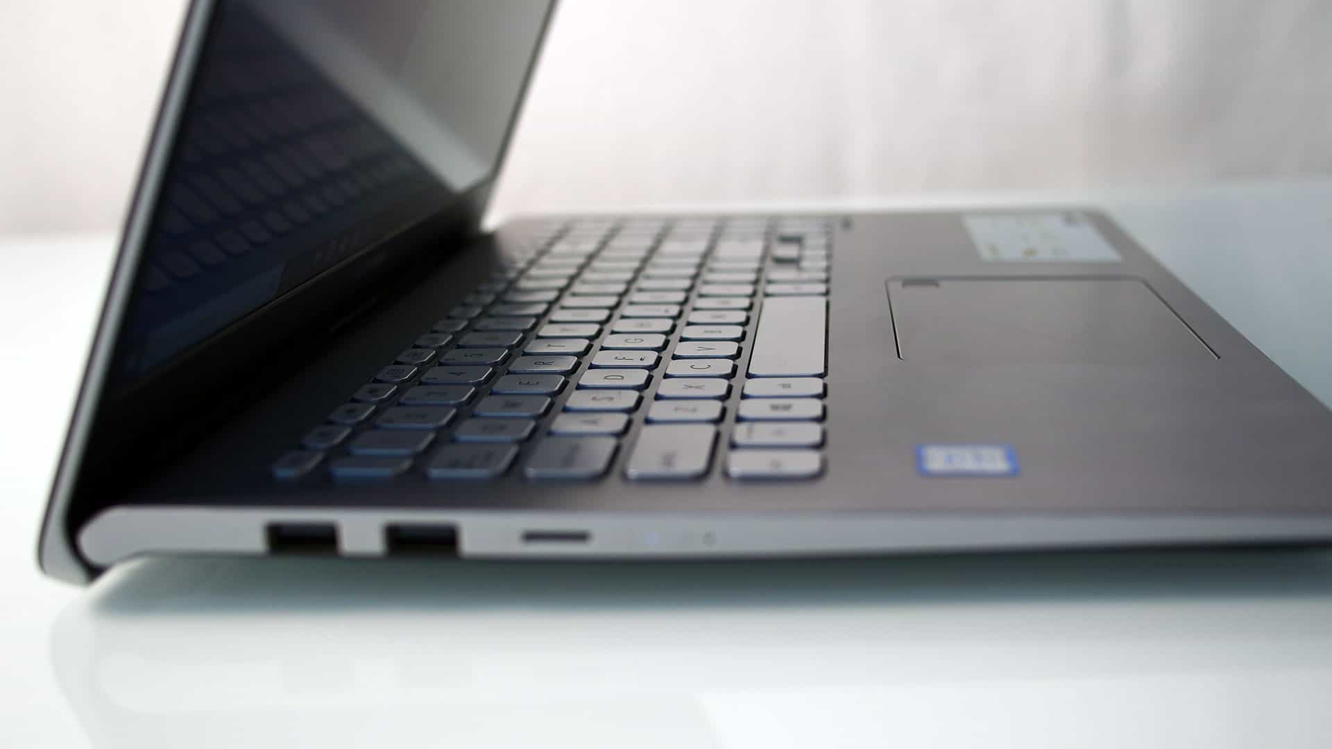 ASUS Vivo Book S Review 2