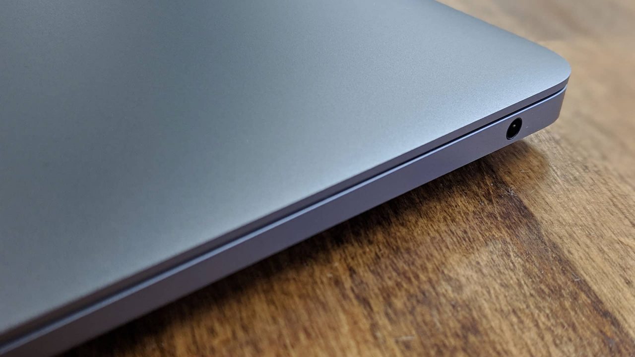 Apple Macbook Air (2018) Review 4