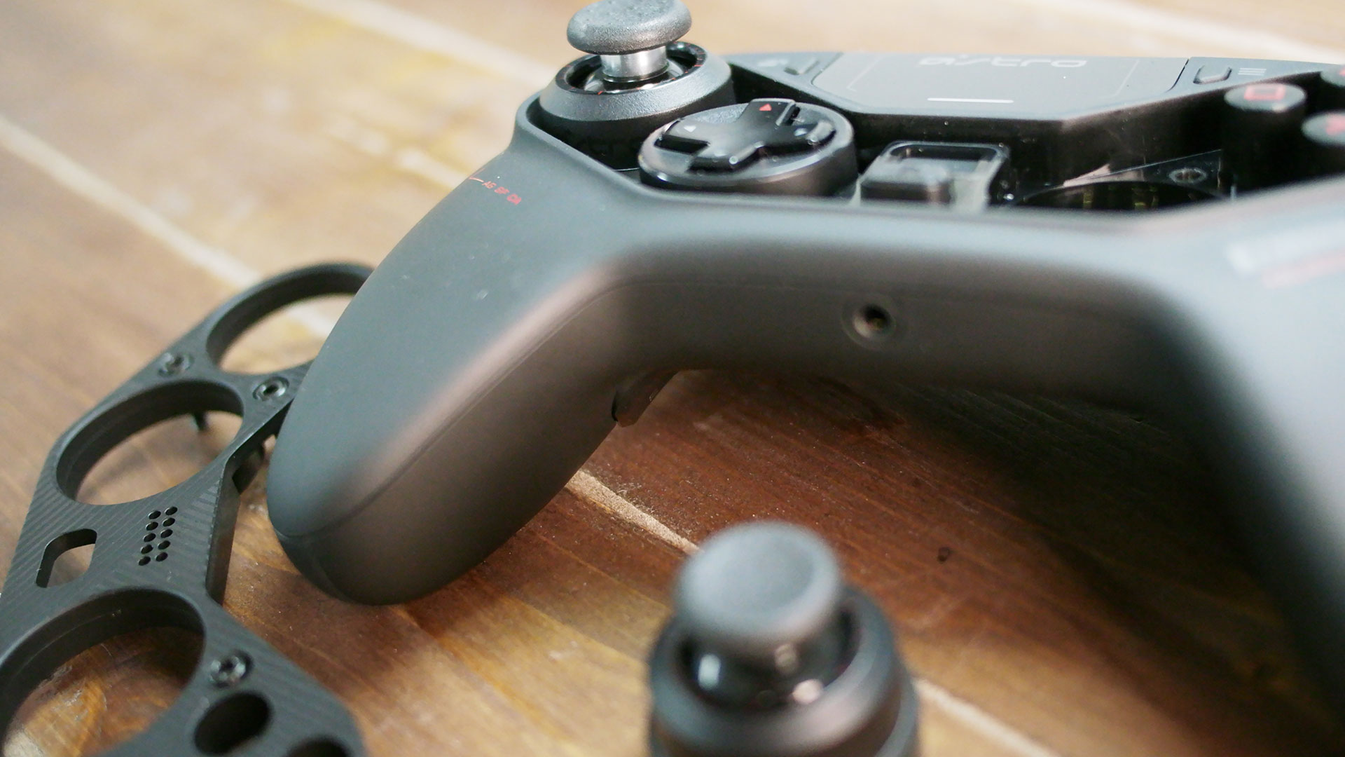 Astro C40 Tr Controller Review: One Of The Best For Pc – VTDQ