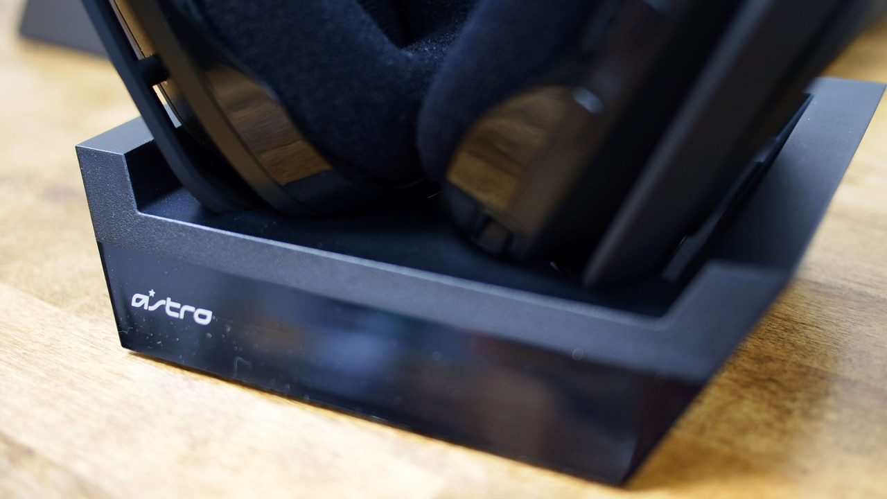 Astro A50 Headset + Base Station (Hardware) Review 5