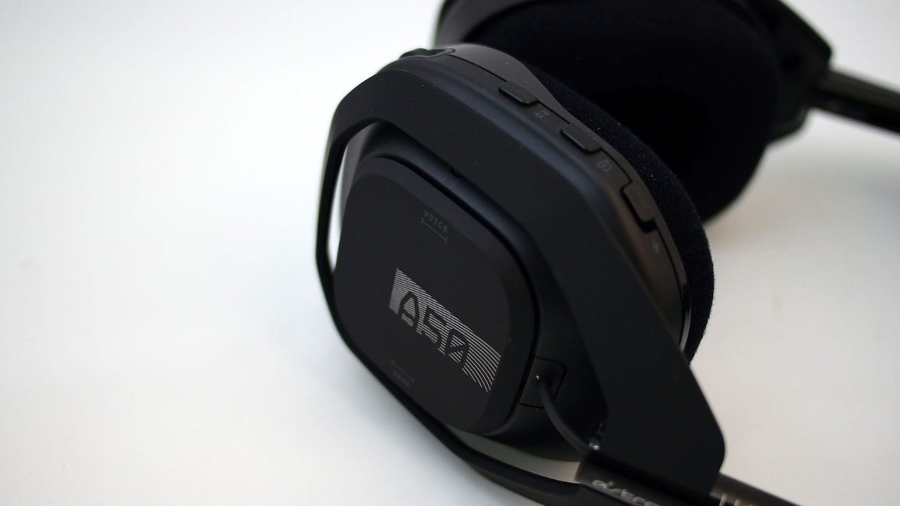 Astro A50 Headset + Base Station (Hardware) Review 8