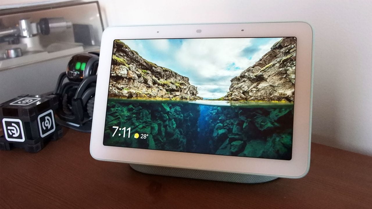 Google Nest Hub Review 2 1280X720 1 1280X720 - Holiday Gift Guide: Best Smart Tech Devices 2019