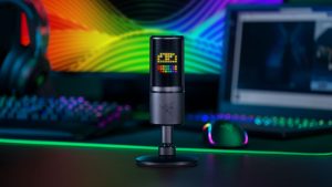Razer Seiren Emote Streaming Microphone Review 8