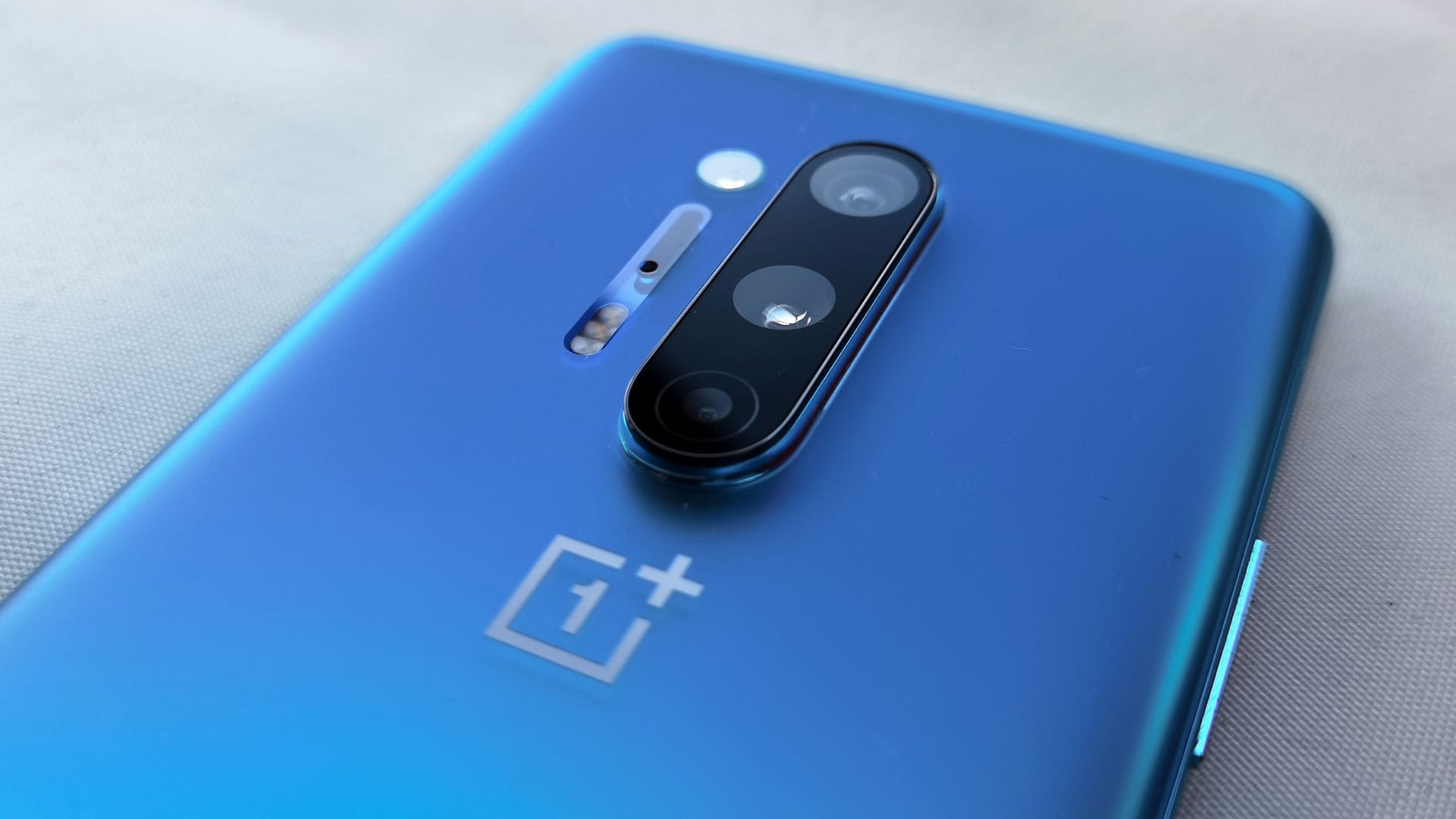 OnePlus 8 Pro Review 2