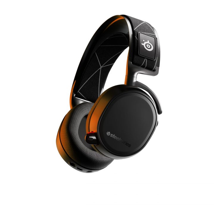 Steelseries Arctis 9 Wireless Headphone Review 2
