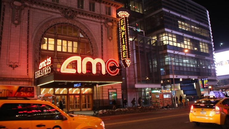 AMC Theatres Fights Bankruptcy