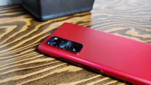 Samsung Galaxy S20 FE Phone Review 11