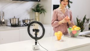 Follow Hardware Review