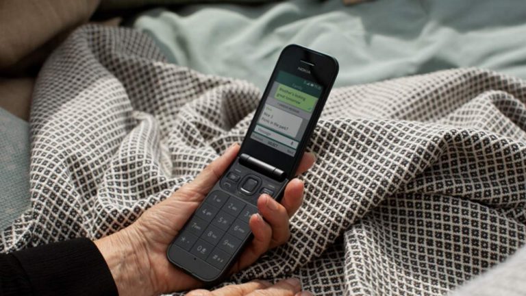 HMD Revives the Nokia Flip Phone